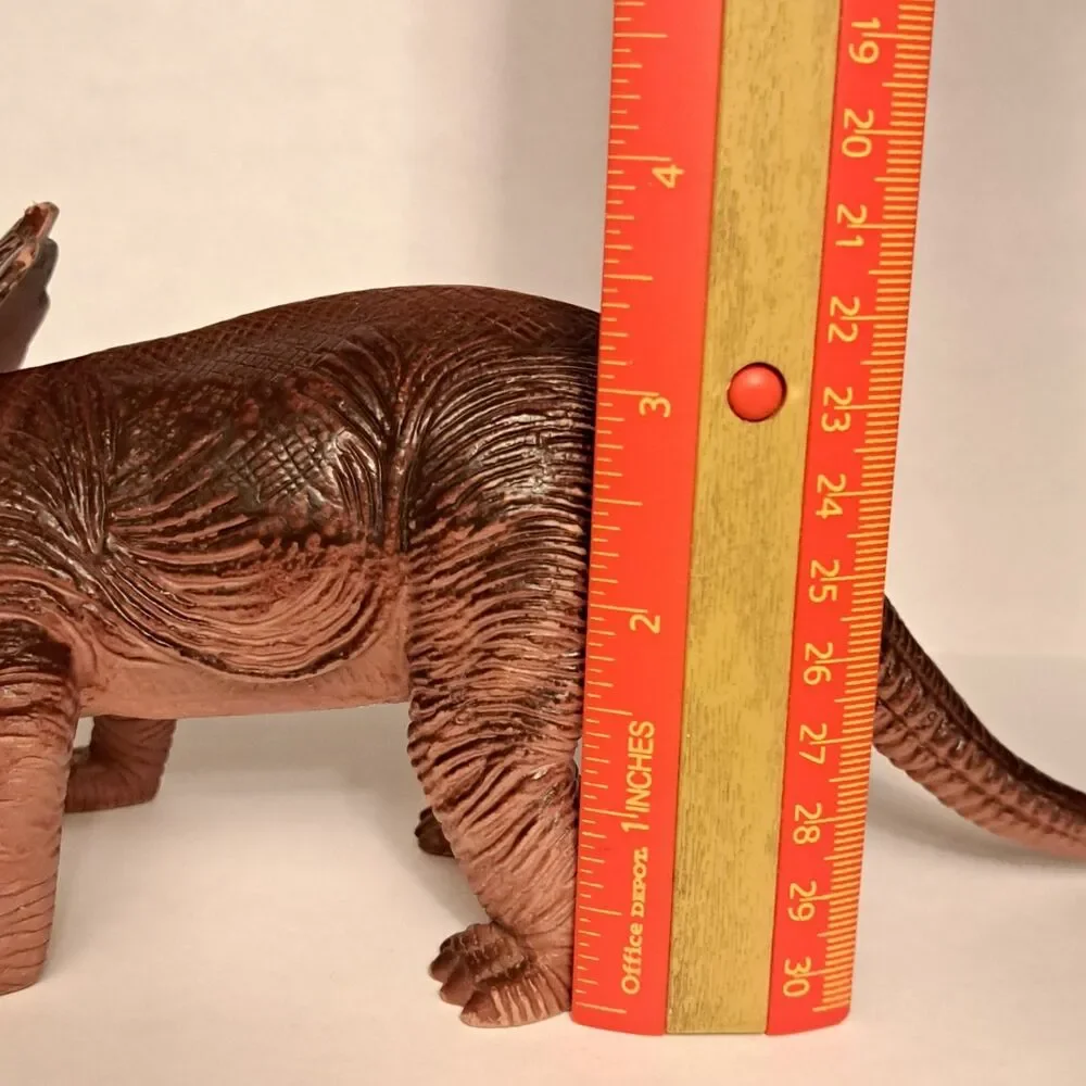 Jurassic Triceratops Toy Figure Dinosaur Model Kids Toys JARU 1083